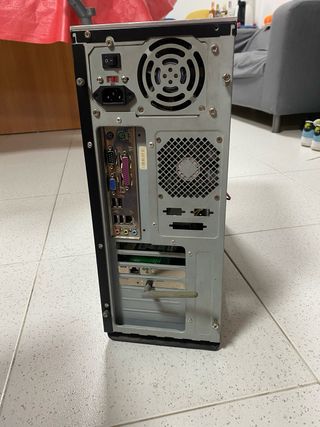 Torre PC LG Plata