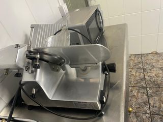 Cortadora de fiambre profesional hostelería