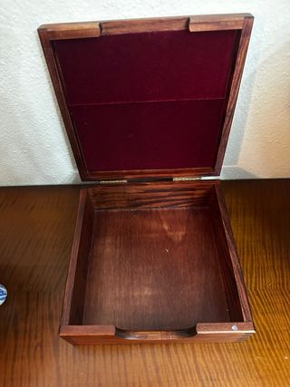 Servilletero madera bordado pimientos y berenjena