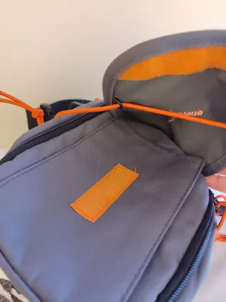 Bolso bandolera de hombre gris, nueva sin etiqueta