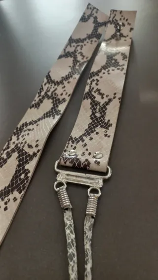 Cintura animalier con fibbia