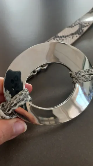 Cintura animalier con fibbia