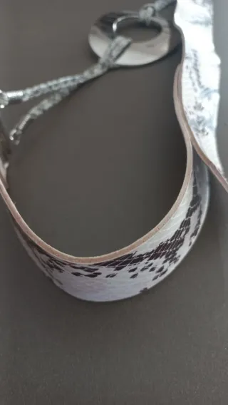 Cintura animalier con fibbia