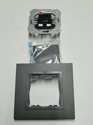 Mecanismos Enchufe Simón 82 Nature