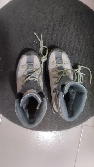 Botas de monte La Sportiva Gore-Tex semirrígidas
