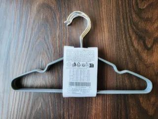 Perchas infantiles gris oscuro