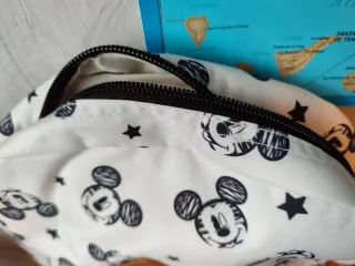 Mochila infantil Mickey Mouse, nueva sin etiquetas