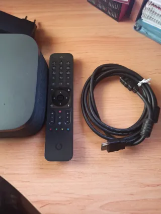Decodificador Vodafone 4K Pro con Mando