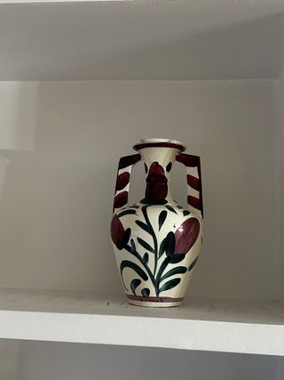 Jarrón de cerámica decorado