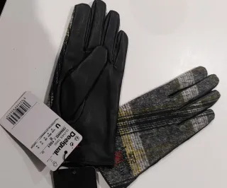 Guantes Desigual Tartán Flores Bordadas