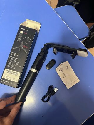 Bastone selfie con treppiede e telecomando