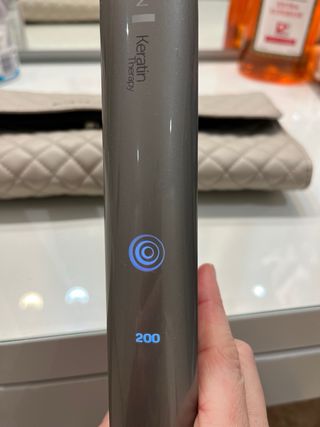 Plancha de pelo Remington Beige y Plateada