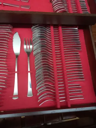 Set posate inox con valigetta