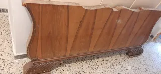 Cabecero y piecero de madera. Cama de 1.35