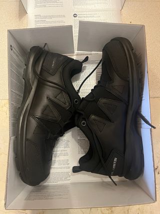 Zapatos de trabajo negros