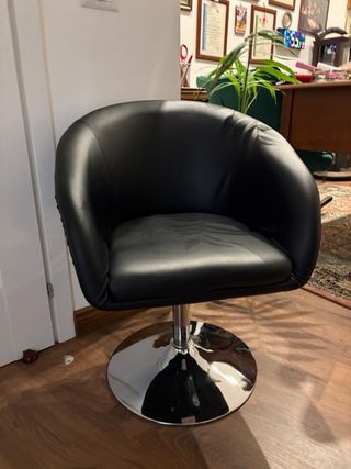 Sgabello poltrona girevole nero