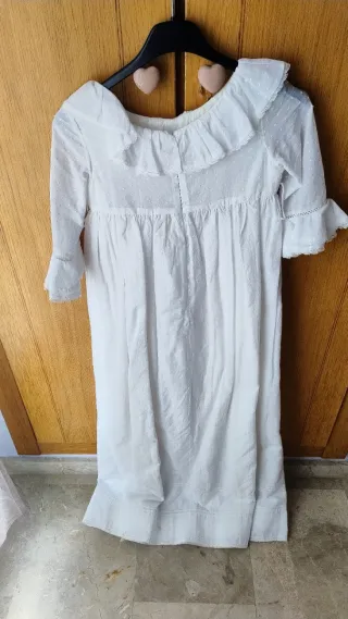 Traje de Comunión Blanco Talla 10. Tejido plumeti.