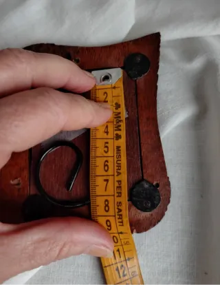 Piccola cornice in legno intagliato