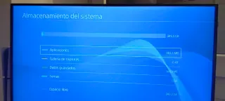 PS4 Slim 250GB (Sin Blu-ray, ni mando)
