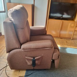 Sofá reclinable eléctrico con mando