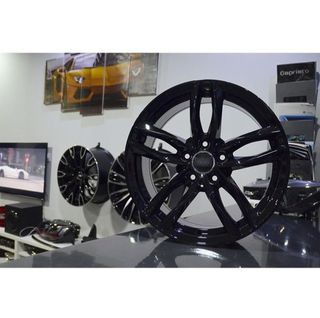 Juego de 4 Llantas 17 RS6 Glossy Black AU039