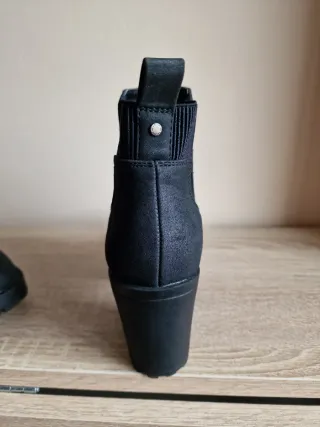 Botines ONLY negros talla 40