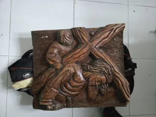 Cartela Cristo Madera Barnizada