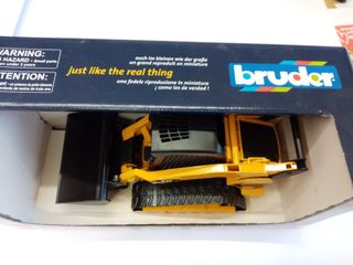 Bruder CAT