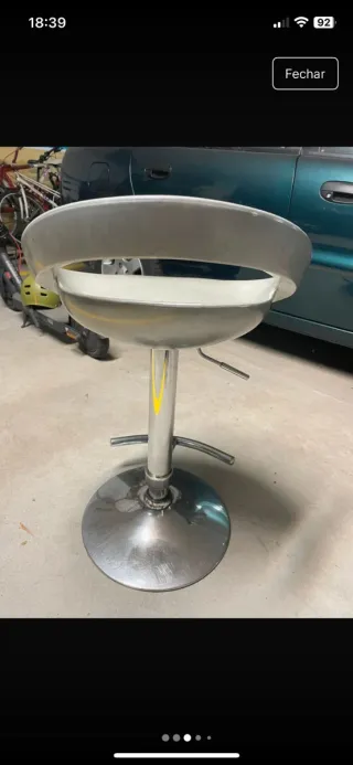 Banco de Bar Ajustável