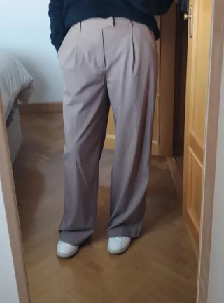 Pantalón vestir Stradivarius beige T.36