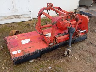 Desbrozadora de hierba de martillos.