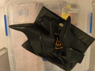 Botines negros de tacón