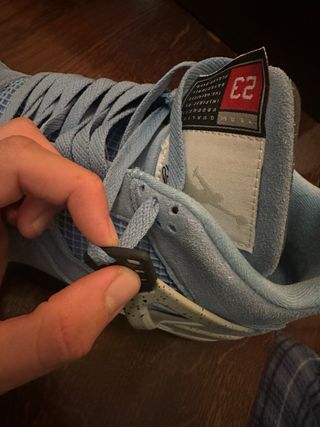 Jordan 4 University Blue Taglia 42