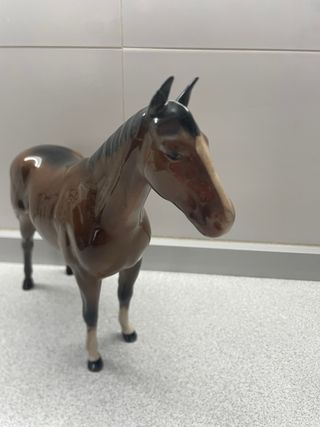 Figura de Caballo de Porcelana Inglesa