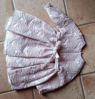 Abito elegante Aletta rosa con dettagli laminati