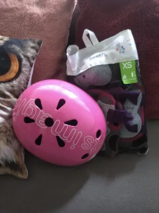 Casco y protecciones patinaje Talla XS