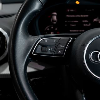 Audi Q2 2022 S Line 150cv