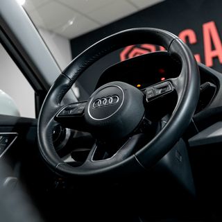 Audi Q2 2022 S Line 150cv