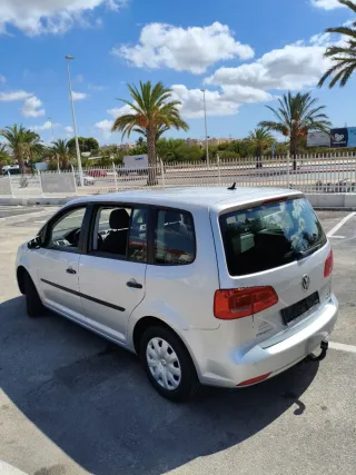 Volkswagen Touran 2012