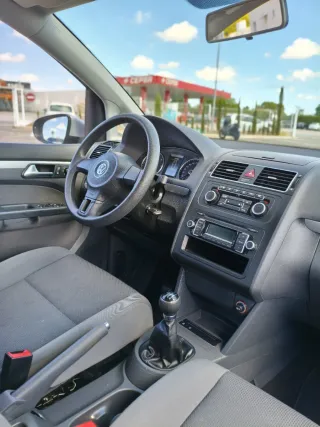 Volkswagen Touran 2012