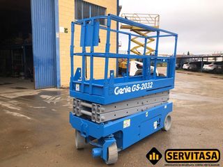 PLATAFORMA ELÉCTRICA GENIE GS2032 REACONDICIONADA