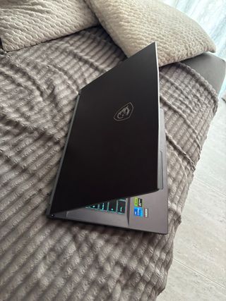 Portátil MSI Thin 15 B12VE-1671XES