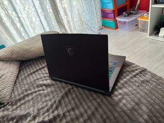 Portátil MSI Thin 15 B12VE-1671XES