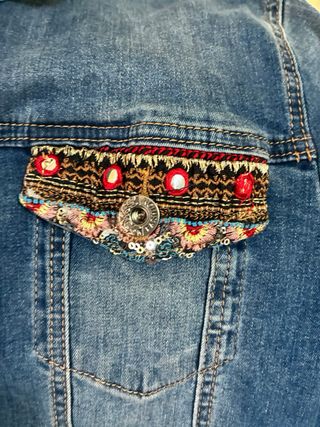 Chaqueta tejana bordada T-XL