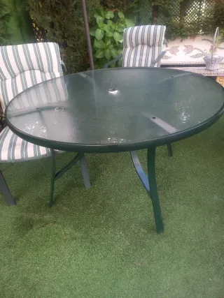 Mesa de jardín redonda y 4 sillas