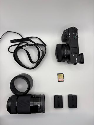 Sony Alpha 6400 + 2 objetivos nueva