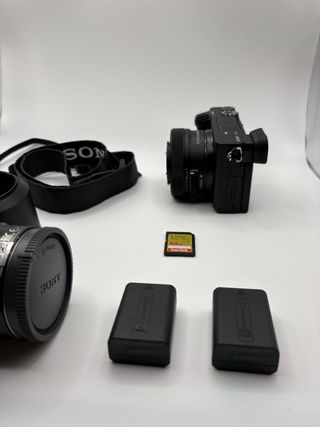 Sony Alpha 6400 + 2 objetivos nueva
