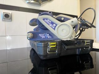 Lijadora de banda Carrefour 810W