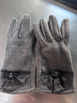 Guantes de mujer con encaje y lazo