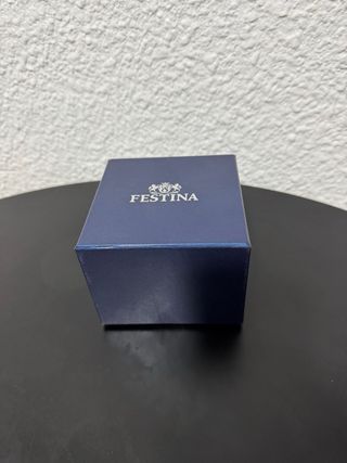 Reloj Festina Timeless Chronograph Dorado